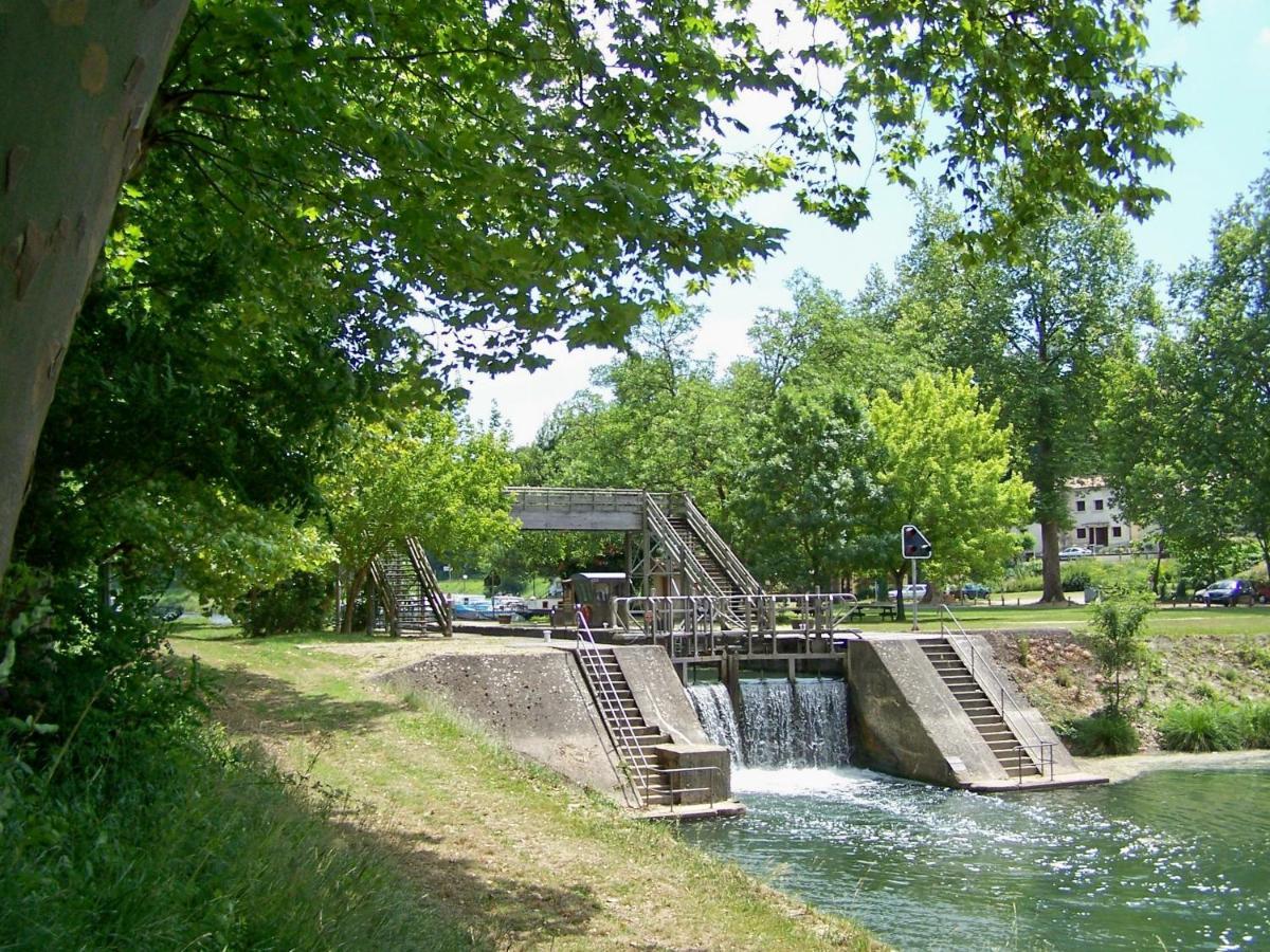 Les Chambres Du Canal Castets-en-Dorthe Exteriér fotografie